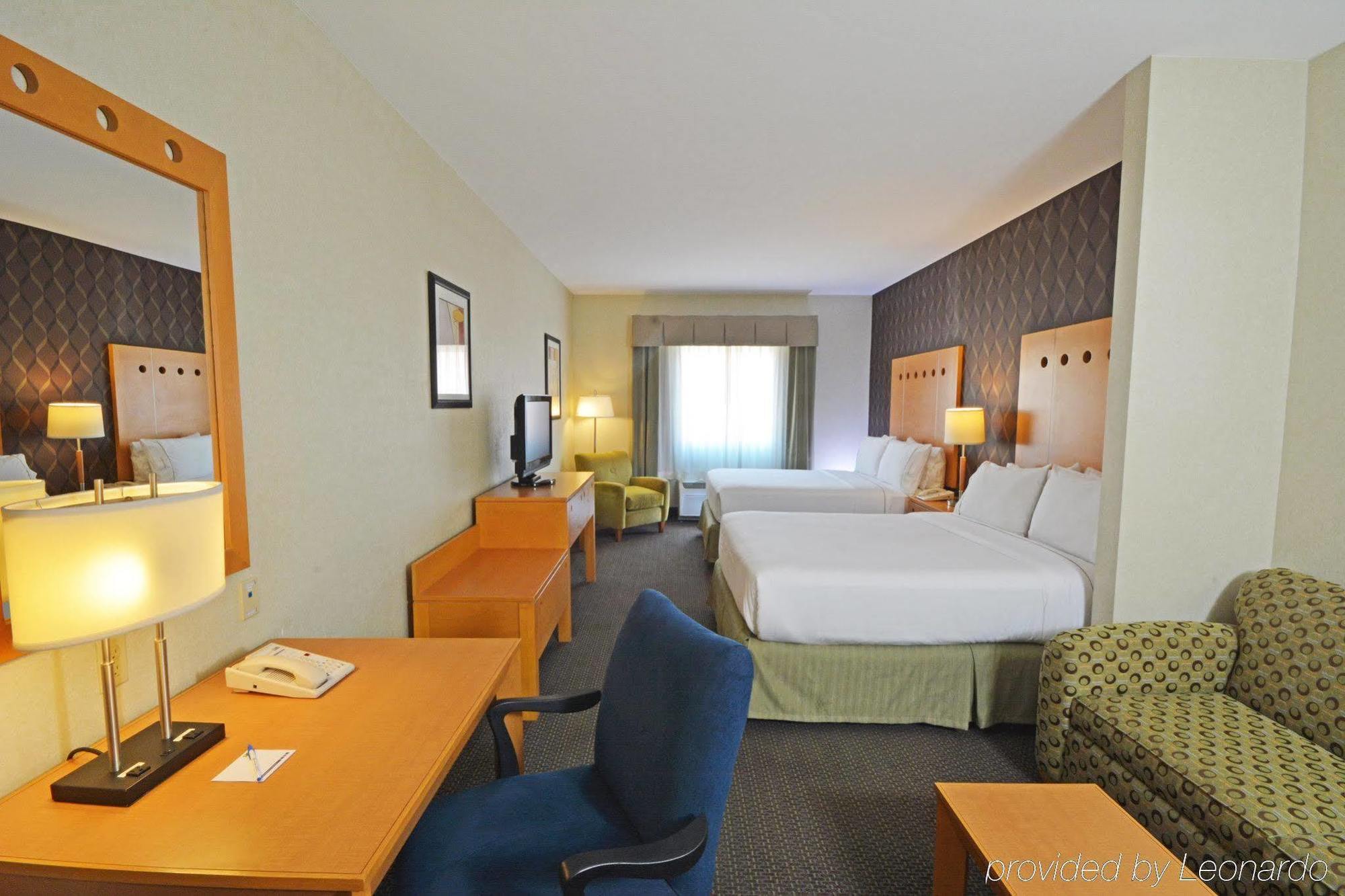 Holiday Inn Express & Suites Monterrey Aeropuerto, An Ihg Hotel Exterior photo
